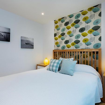 Veeve - Modernist Wharf Apartment ลอนดอน ภายนอก รูปภาพ
