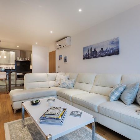 Veeve - Modernist Wharf Apartment ลอนดอน ภายนอก รูปภาพ