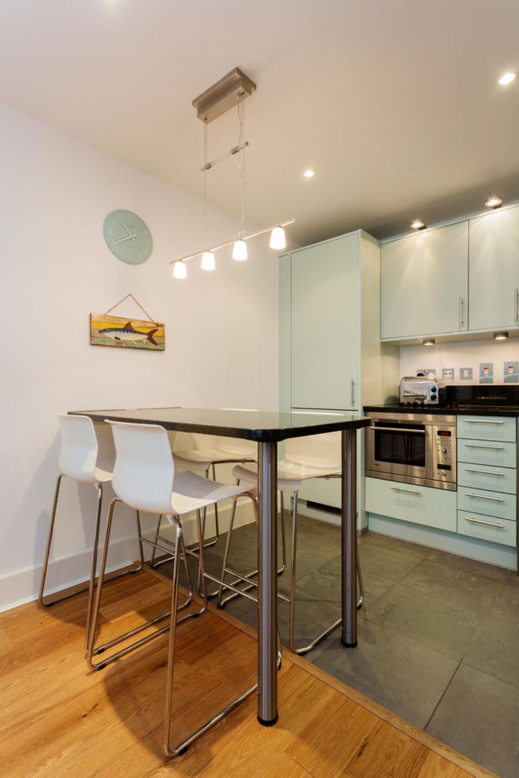 Veeve - Modernist Wharf Apartment ลอนดอน ภายนอก รูปภาพ